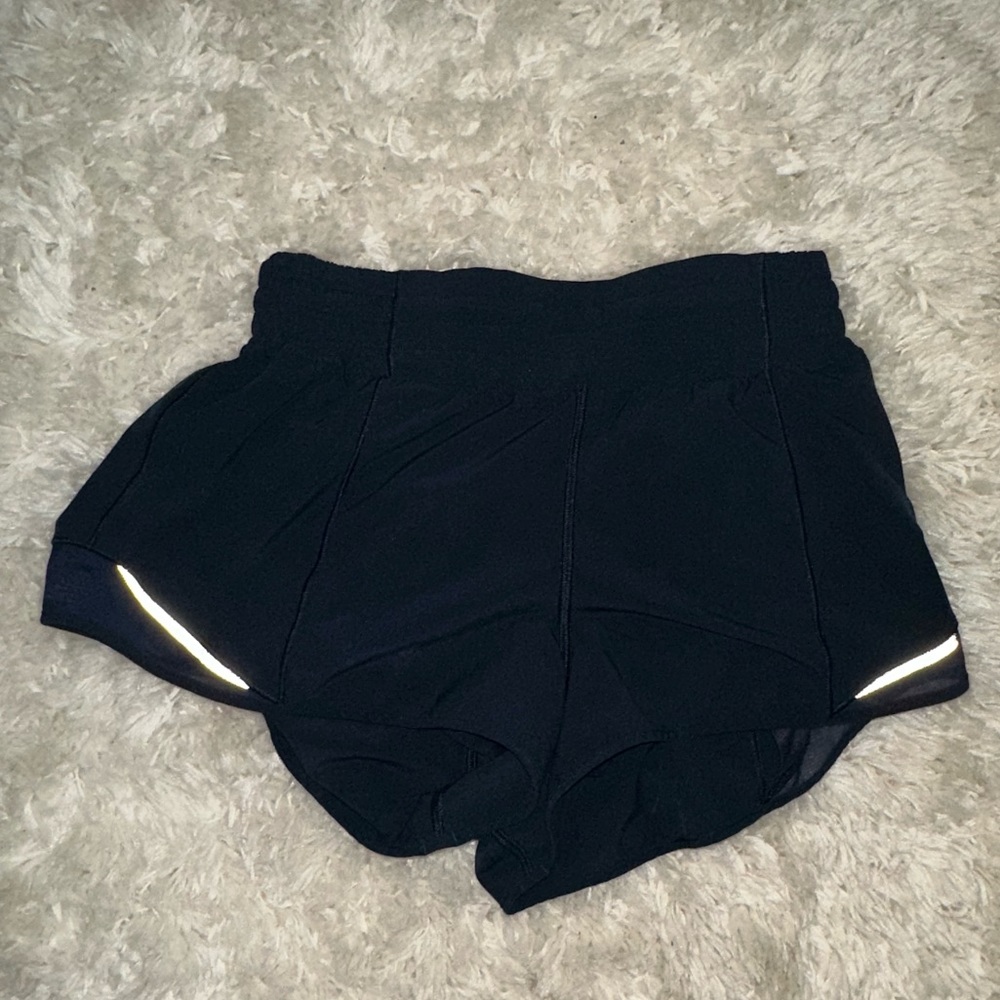 Lululemon Hotty Hot High-Rise 2.5” Shorts